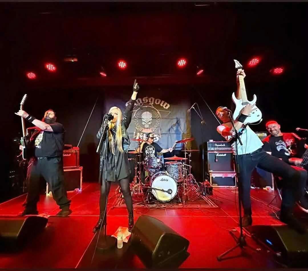 Glasgow Kiss performing at Meieriet Frekhaug