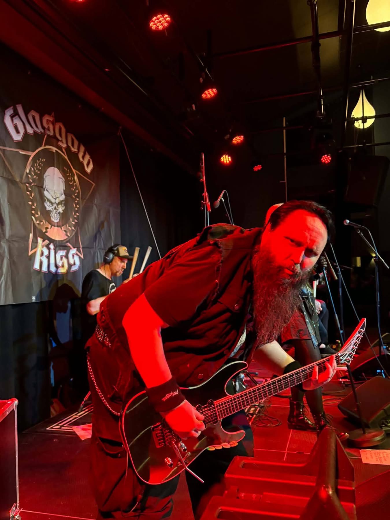 Glasgow Kiss live